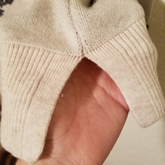 GAP NWOT leopard print sweater - Picture 3 of 3